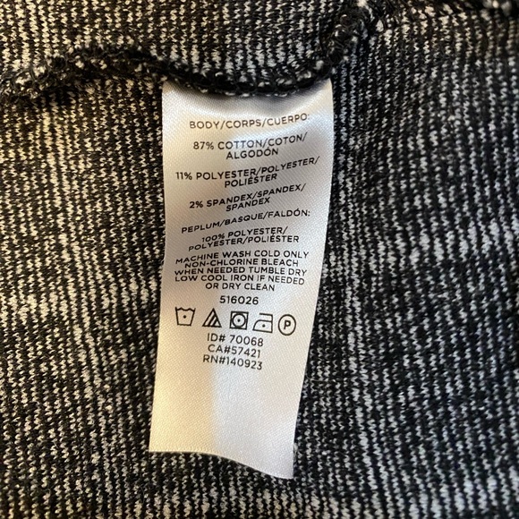 Loft, mixed media, long sleeved top with collar and ruffled hem. Size XS - Picture 7 of 11